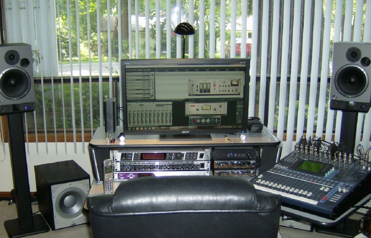 Studio Console 2  